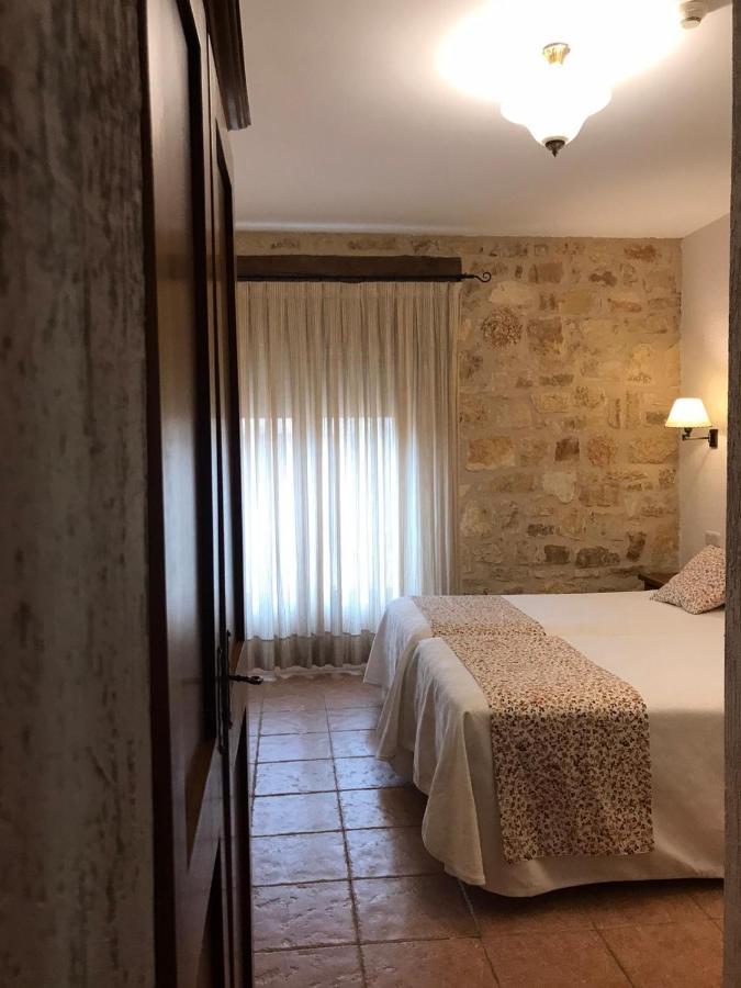 Hostal Decerca Prádena Kültér fotó