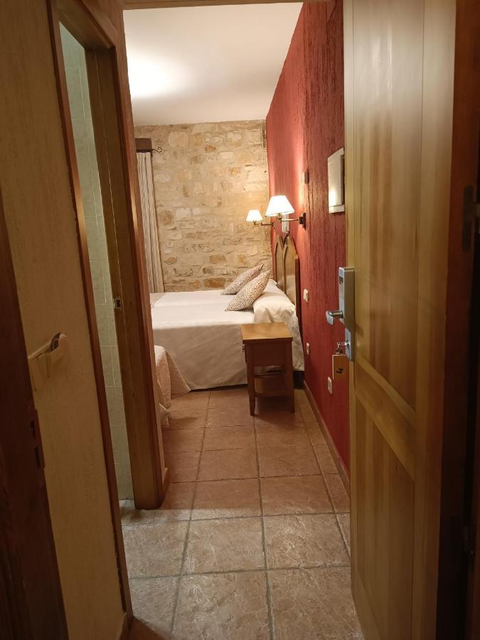 Hostal Decerca Prádena Szoba fotó