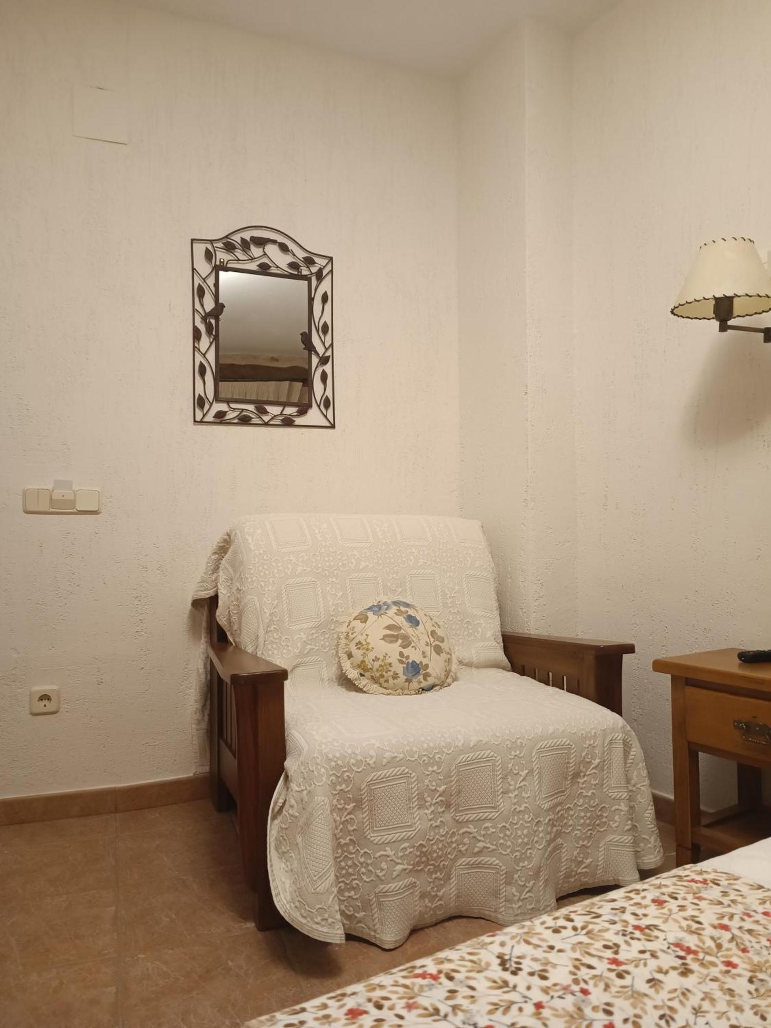 Hostal Decerca Prádena Szoba fotó